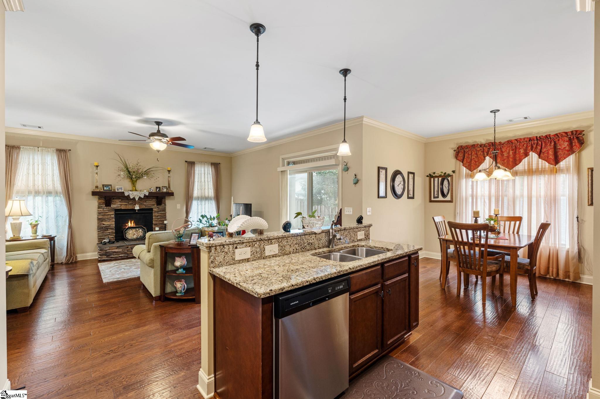 19 Barrier Way Greenville, SC 29607 - Photo 5 of 27 Gallery Image 5