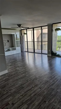 $3,250 | 2816 North 46th Avenue, Unit J682, Hollywood, FL 33021