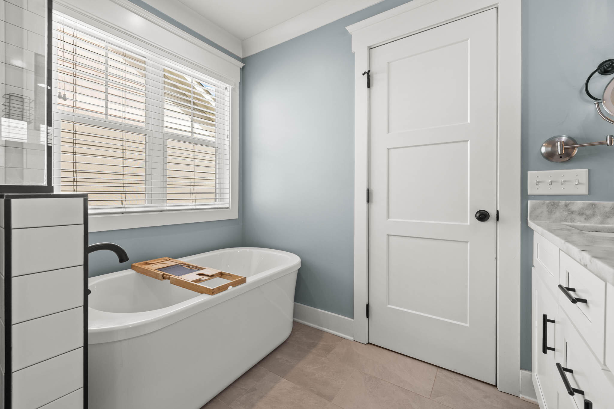 637 Lullwater Road Chattanooga, TN 37405 - Photo 29 of 40 Bathroom
