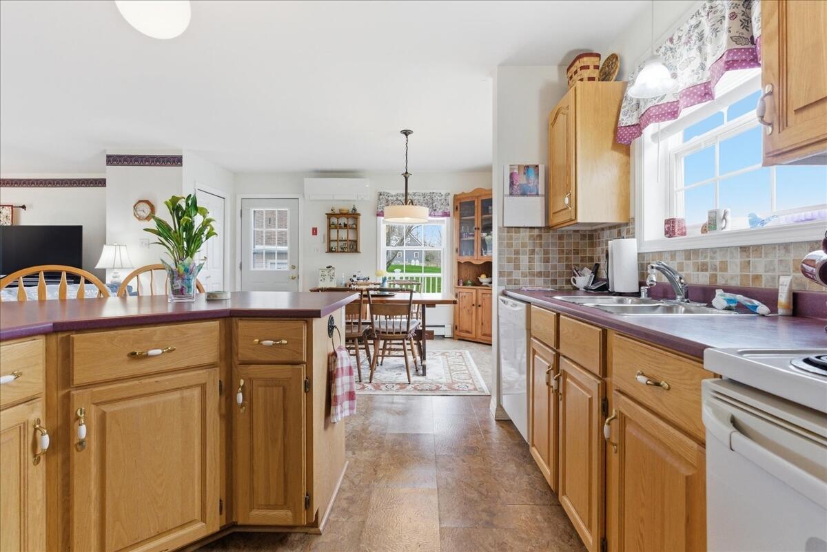 136 Stirling Road Warren, ME 04864 - Photo 18 of 57 18