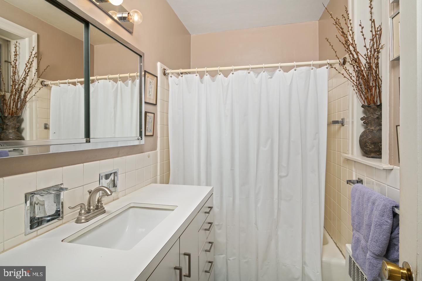 1830 Rittenhouse Square, Unit 8B Philadelphia, PA 19103 - Photo 17 of 23