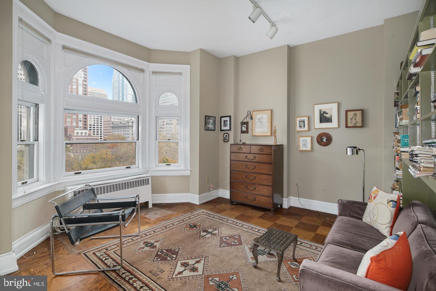 1830 Rittenhouse Square, Unit 8B Philadelphia, PA 19103 - Photo 18 of 23