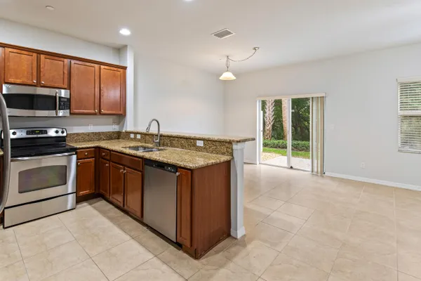 $349,900 | 101 Southwest Otter Run Place, Stuart, FL 34997