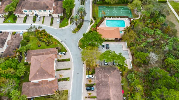 $349,900 | 101 Southwest Otter Run Place, Stuart, FL 34997