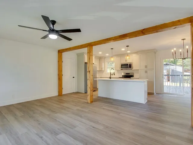 $2,000 | 216 Gardendale Drive, Columbia, TN 38401