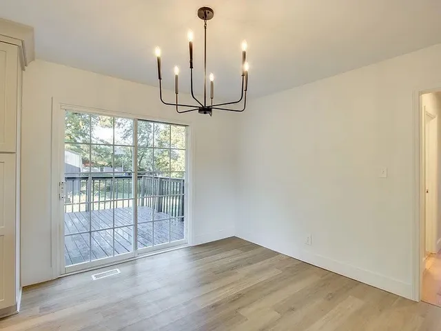 $2,000 | 216 Gardendale Drive, Columbia, TN 38401