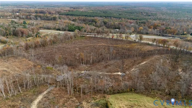 a view of a houses with a yard