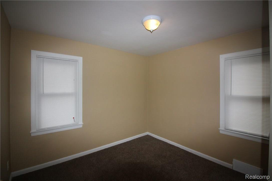 16752 Evergreen Road Detroit, MI 48219 - Photo 10 of 17 IMG_1296.JPG