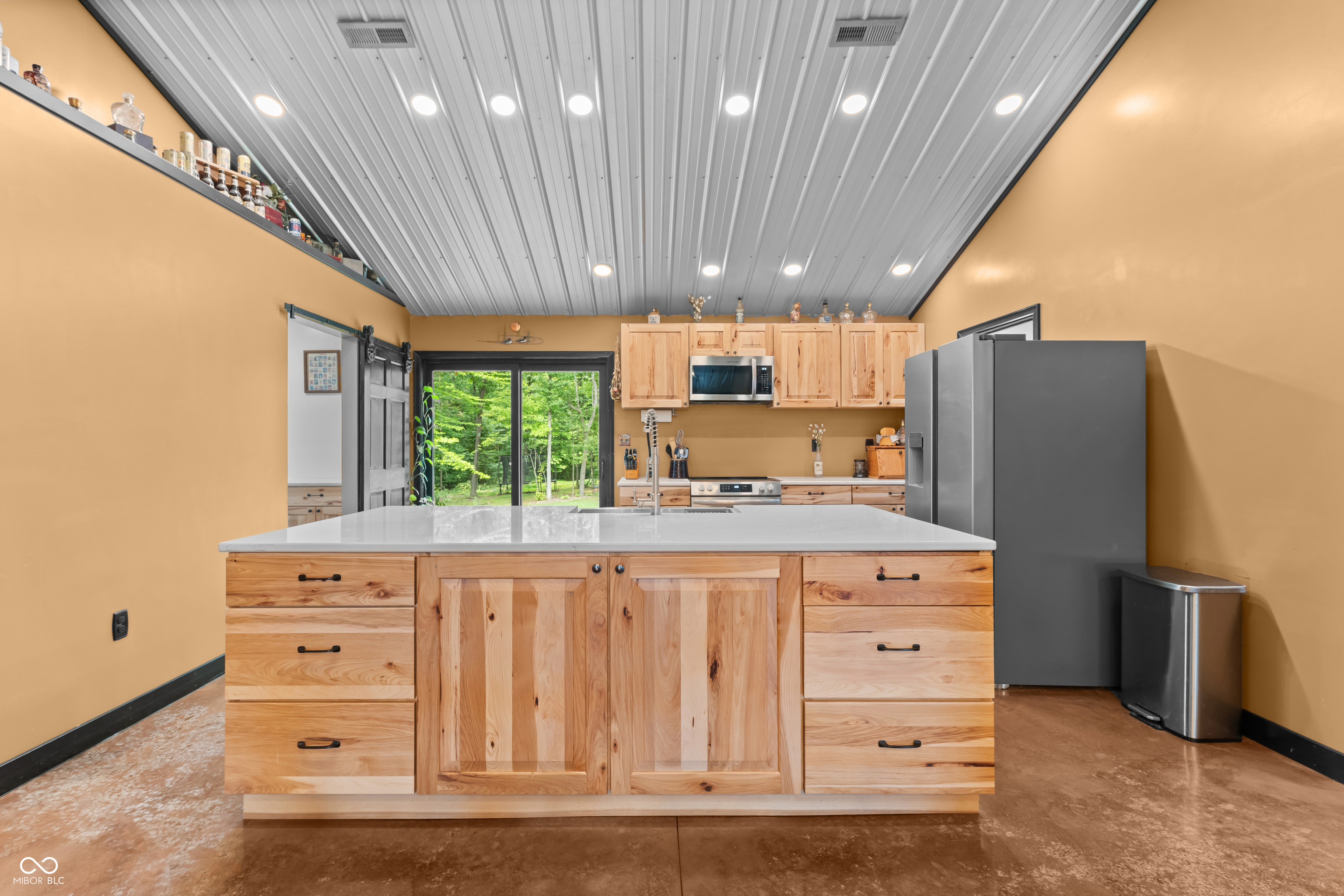 8513 East Green Acres Road Columbus, IN 47201 - Photo 14 of 51 Gallery Image 14