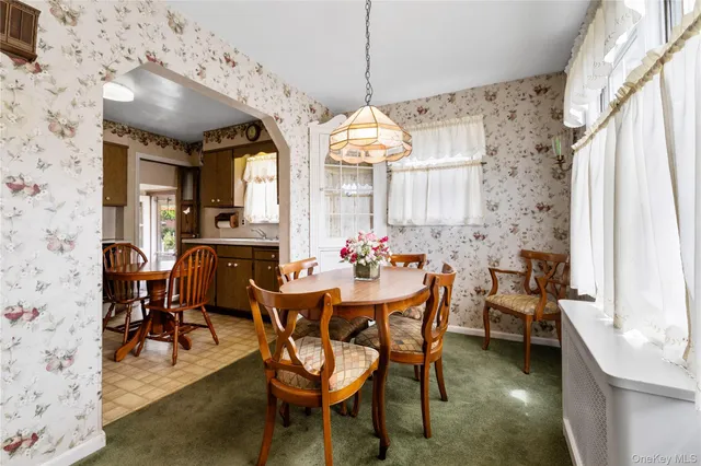 $819,000 | 254-07 84th Road | Floral Park