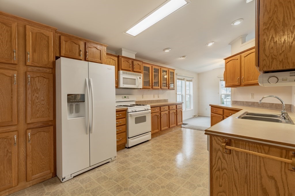 39 George's Loop Raynham, MA 02767 - Photo 23 of 41 Gallery Image 23