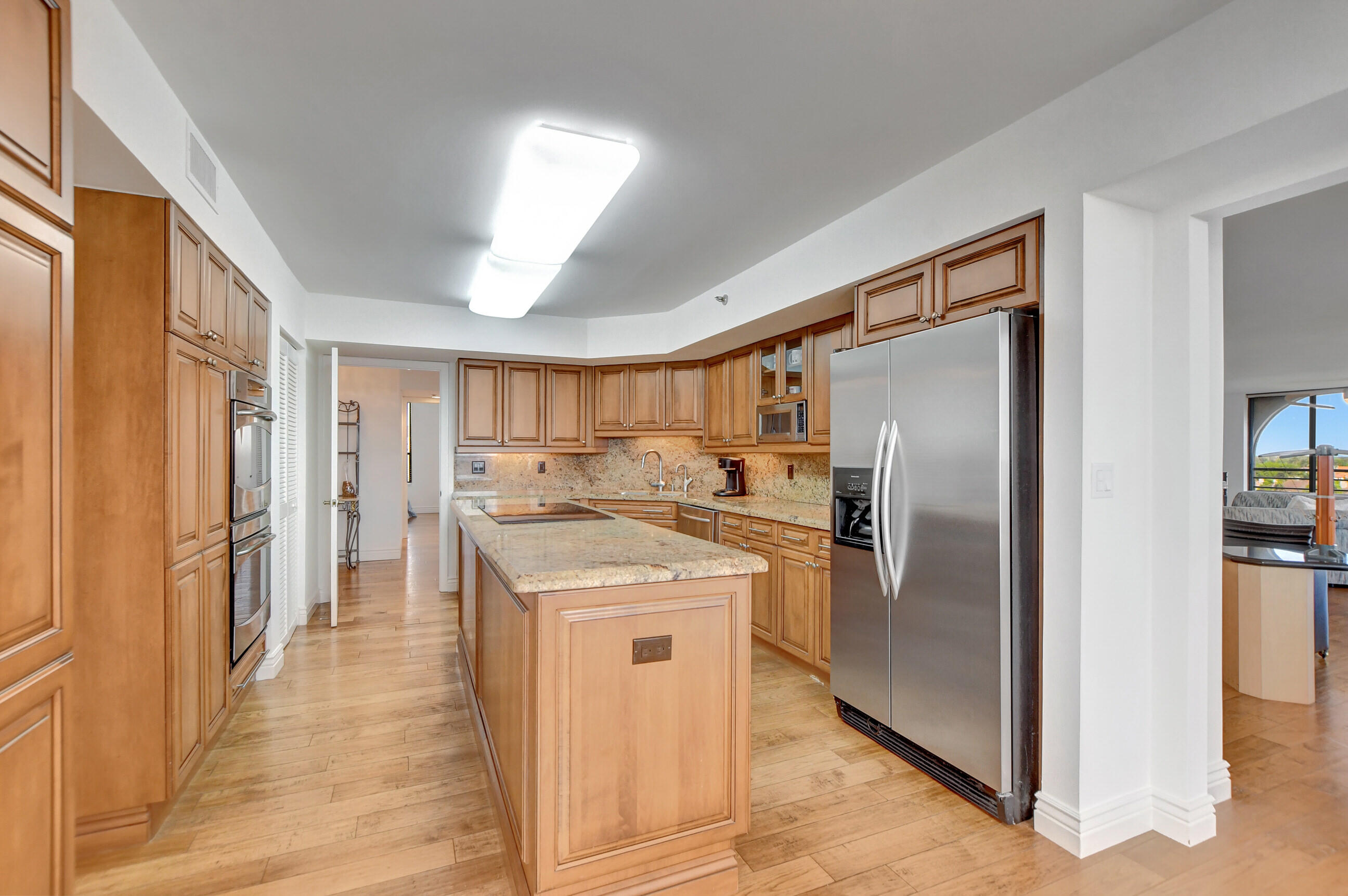 7209 Promenade Drive, Unit 801 Boca Raton, FL 33433 - Photo 16 of 53 kitchen