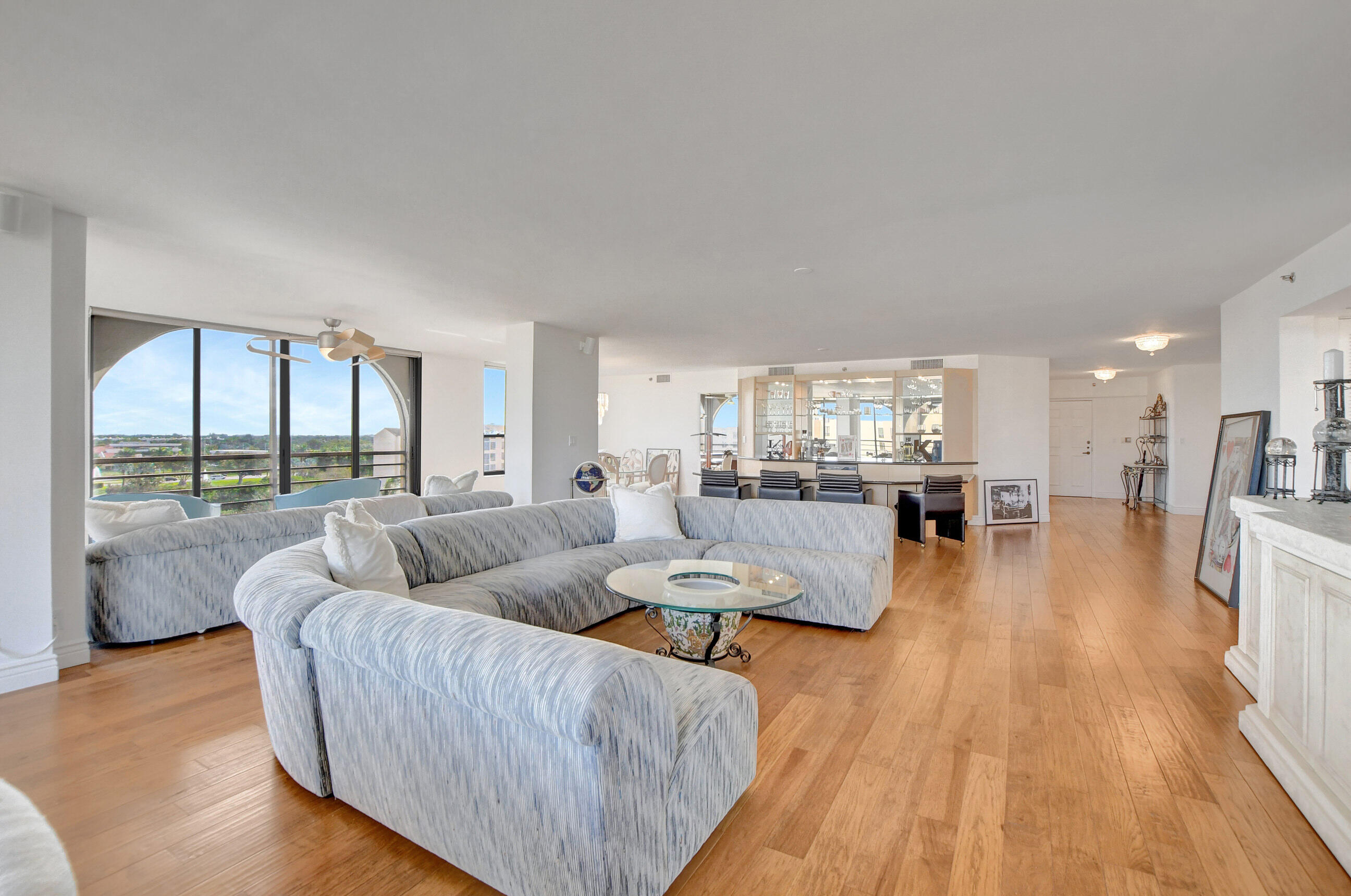 7209 Promenade Drive, Unit 801 Boca Raton, FL 33433 - Photo 9 of 53 living room