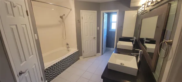 $2,900 | 11302 Meadow Lake Drive, Houston, TX 77077