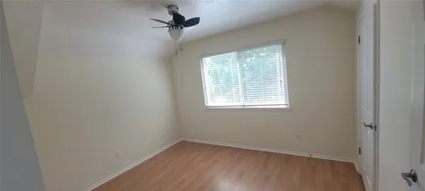 $2,900 | 11302 Meadow Lake Drive, Houston, TX 77077