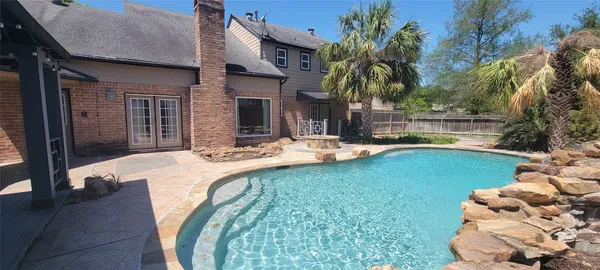 $2,900 | 11302 Meadow Lake Drive, Houston, TX 77077