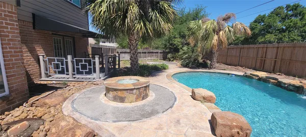 $2,900 | 11302 Meadow Lake Drive, Houston, TX 77077