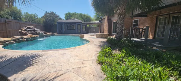 $2,900 | 11302 Meadow Lake Drive, Houston, TX 77077