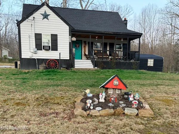 $221,500 | 586 Rugby Highway, Robbins, TN 37852
