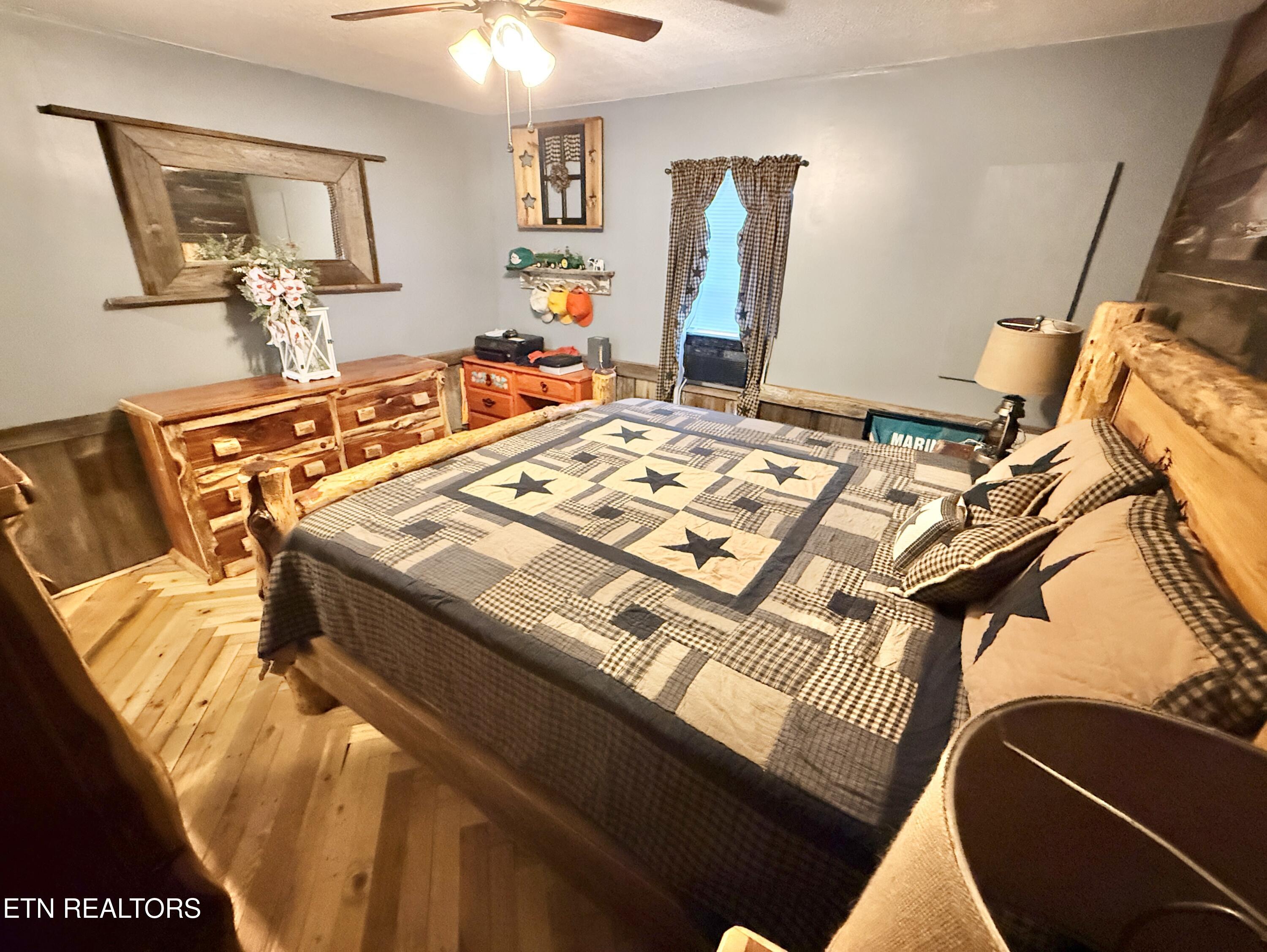 586 Rugby Highway Robbins, TN 37852 - Photo 15 of 59 IMG_5777