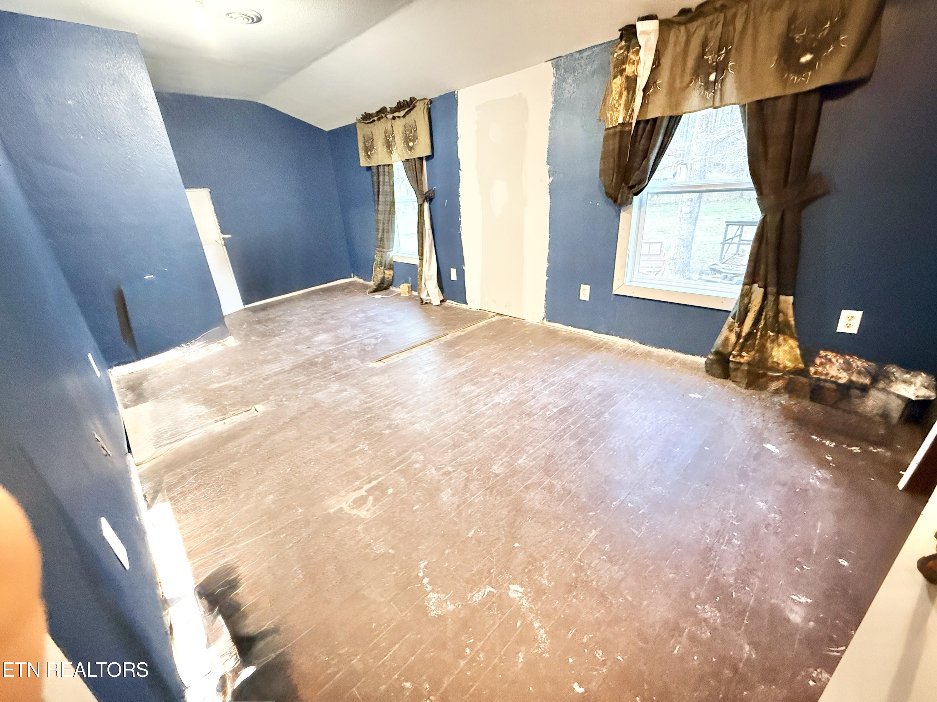 586 Rugby Highway Robbins, TN 37852 - Photo 30 of 59 IMG_5757