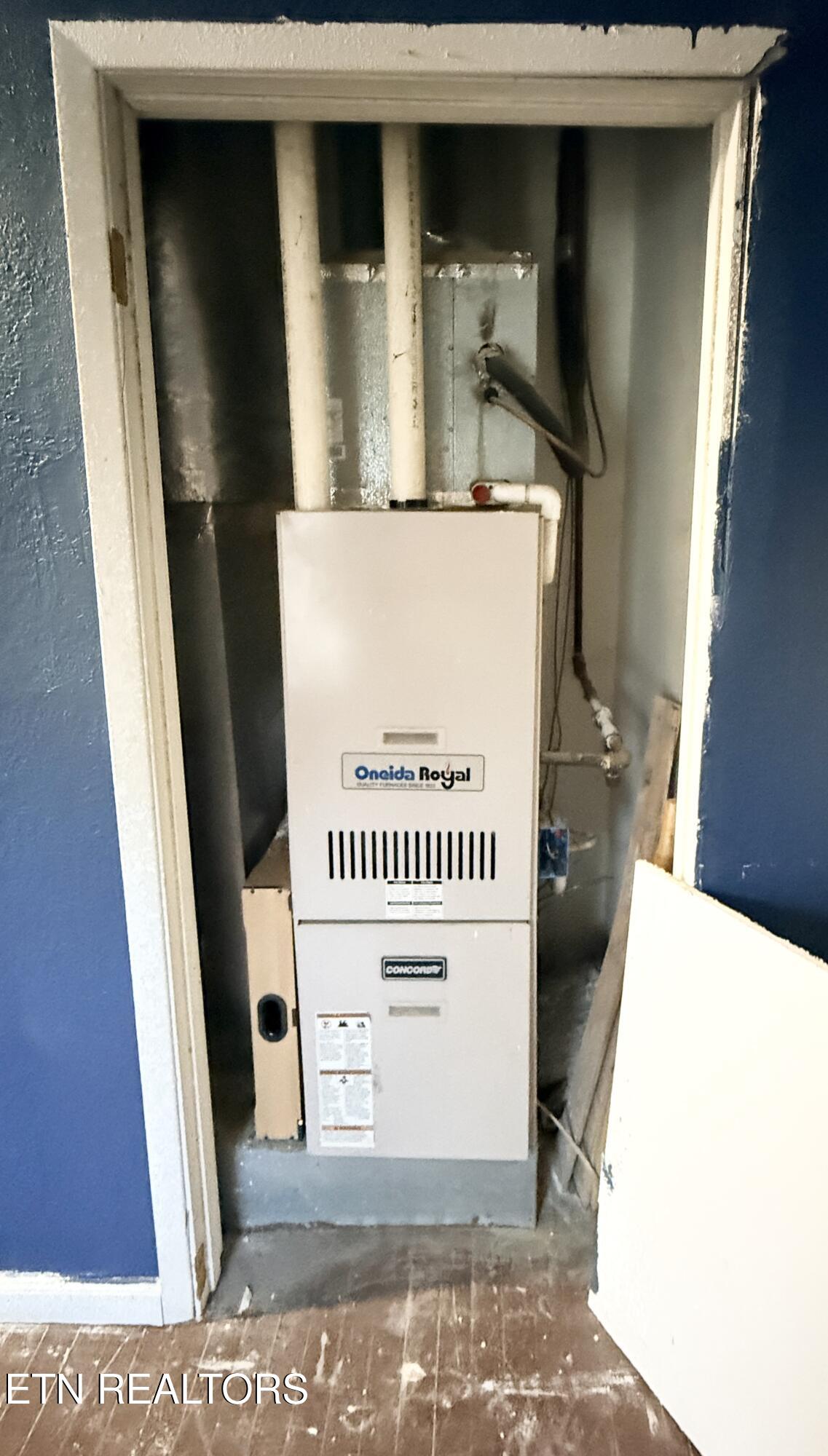 586 Rugby Highway Robbins, TN 37852 - Photo 33 of 59 IMG_5756