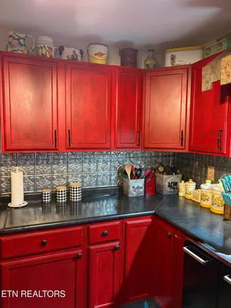 $221,500 | 586 Rugby Highway, Robbins, TN 37852