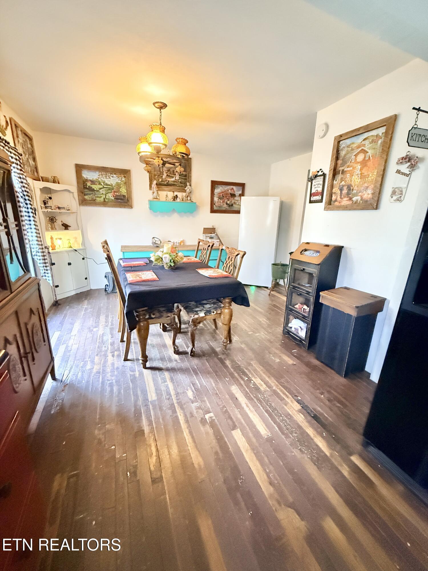 586 Rugby Highway Robbins, TN 37852 - Photo 8 of 59 IMG_5725