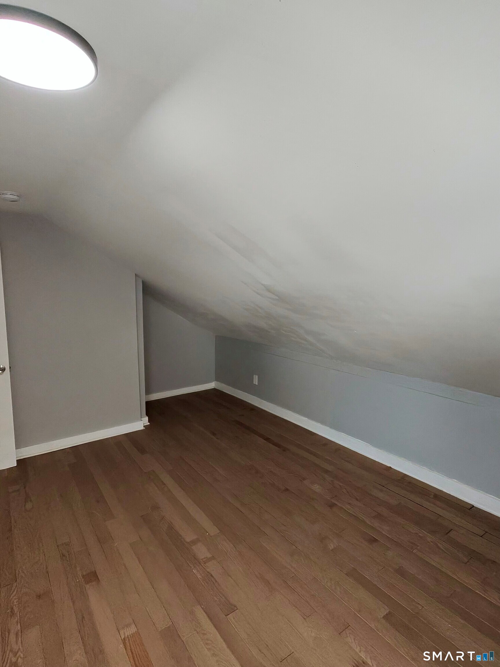 982 Pembroke Street, Unit 2L Bridgeport, CT 06608 - Photo 9 of 13 Bedroom 3