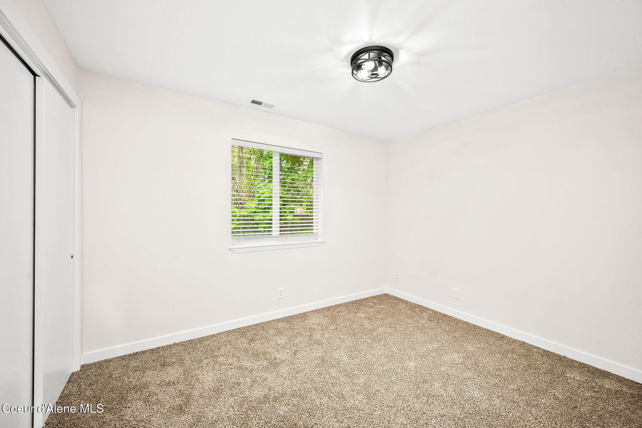 1715 Main Street Sandpoint, ID 83864 - Photo 16 of 22 Bedroom #2-Vacant