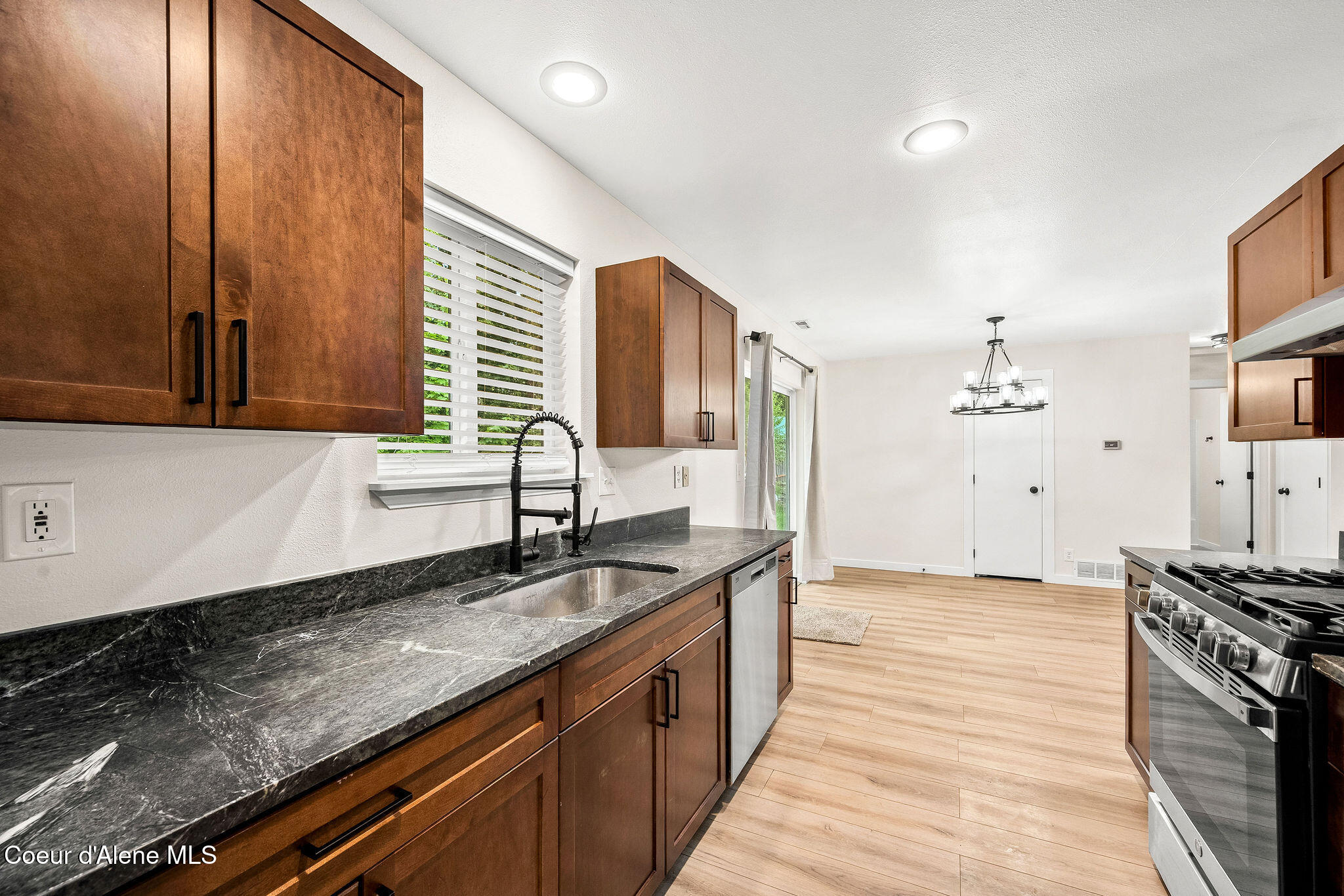 1715 Main Street Sandpoint, ID 83864 - Photo 5 of 22 Kitchen #2