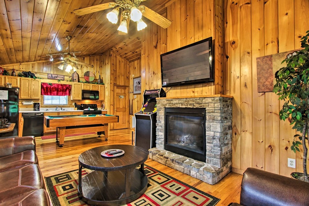2201 Hawks Point Way, Unit THESHOWSTOPPER Sevierville, TN 37862 - Photo 5 of 21 Gallery Image 5