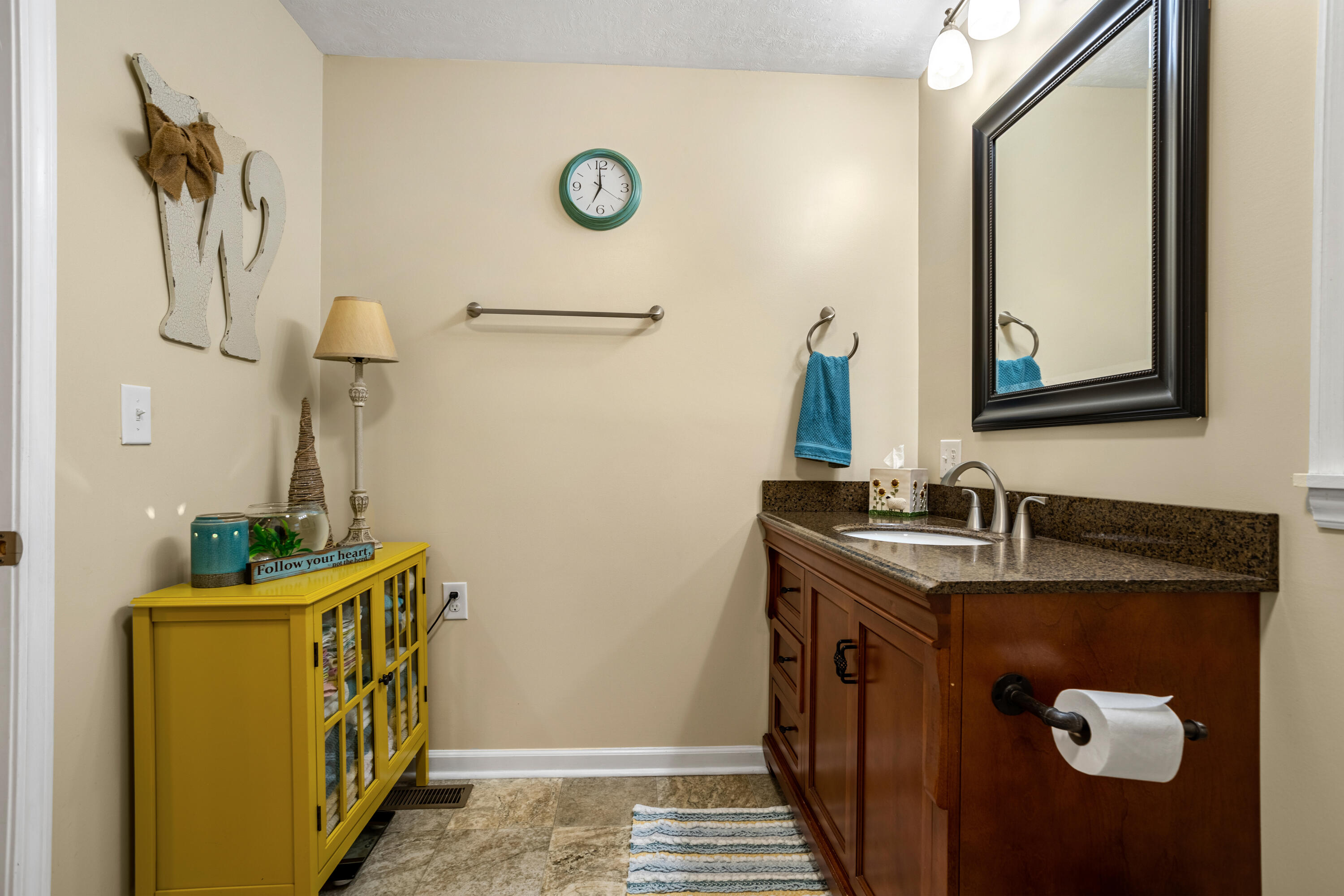 14573 Chip Ridge Road Abingdon, VA 24210 - Photo 27 of 33 177A5710-HDR_1
