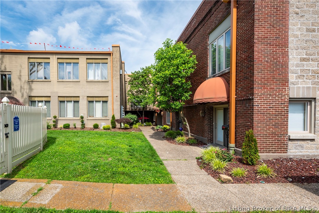 2900 Middle Road, Unit 8 Jeffersonville, IN 47130 - Photo 19 of 22