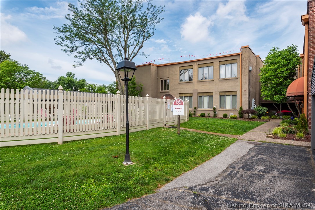 2900 Middle Road, Unit 8 Jeffersonville, IN 47130 - Photo 3 of 22