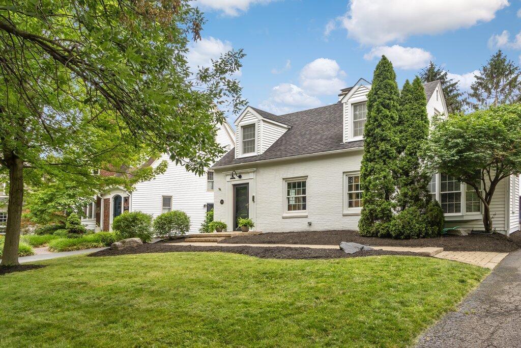 1903 Suffolk Road Columbus, OH 43221 - Photo 3 of 30 1903 Suffolk Road-1.jpg-SMALL