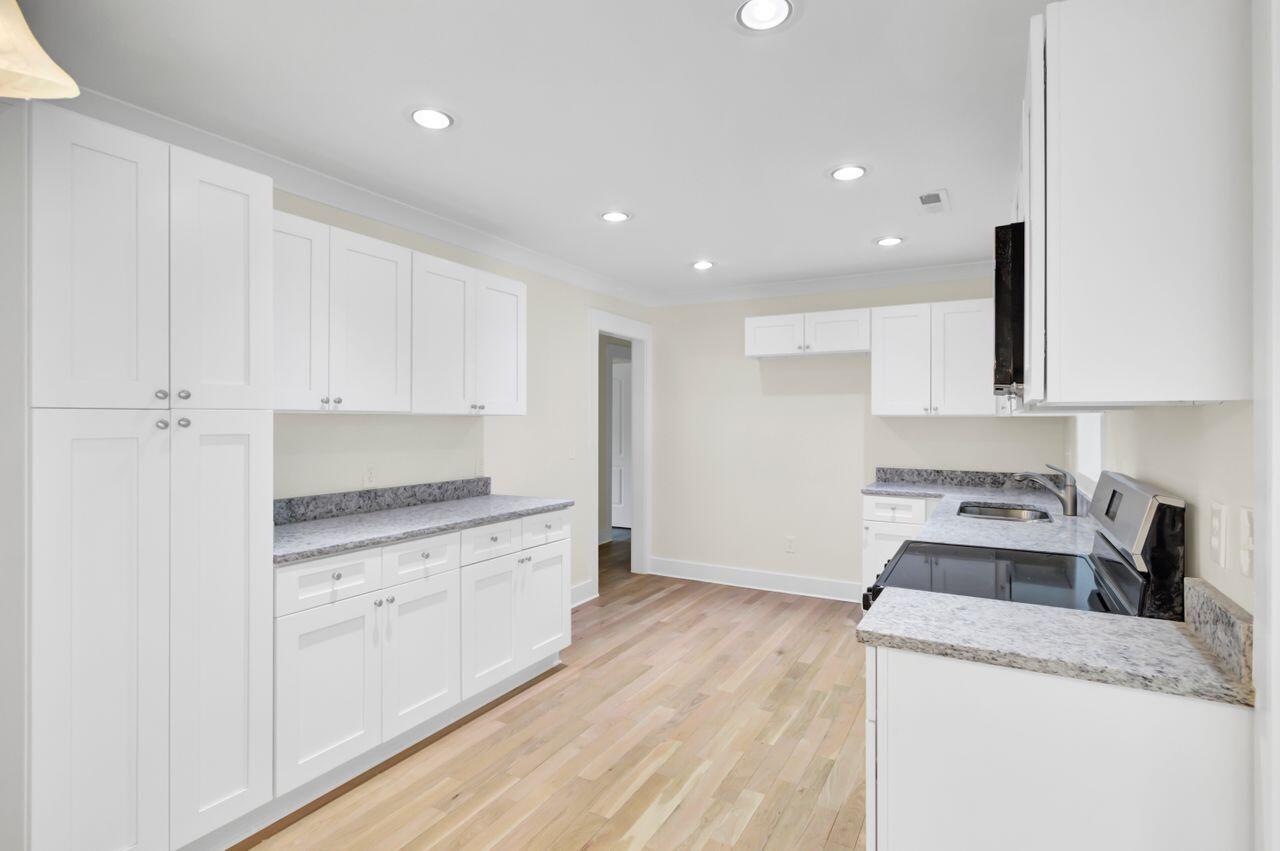 8612 Delhi Road North Charleston, SC 29406 - Photo 6 of 29 (13)