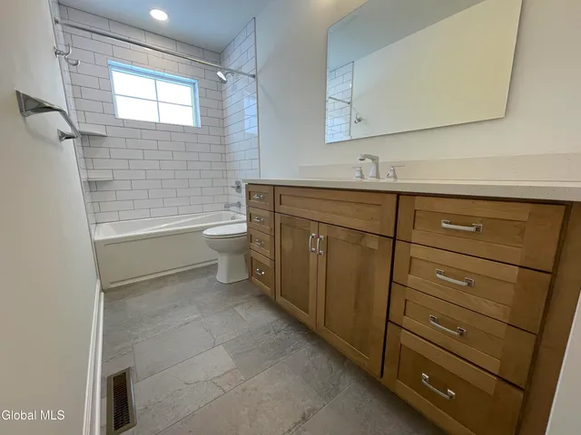 $729,900 | 23 Gronczniak Road, Stillwater, NY 12170