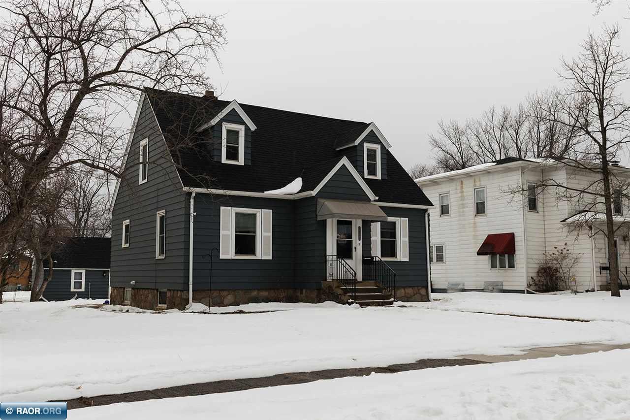 1125 Minnesota Street Hibbing, MN 55746 - Photo 1 of 40