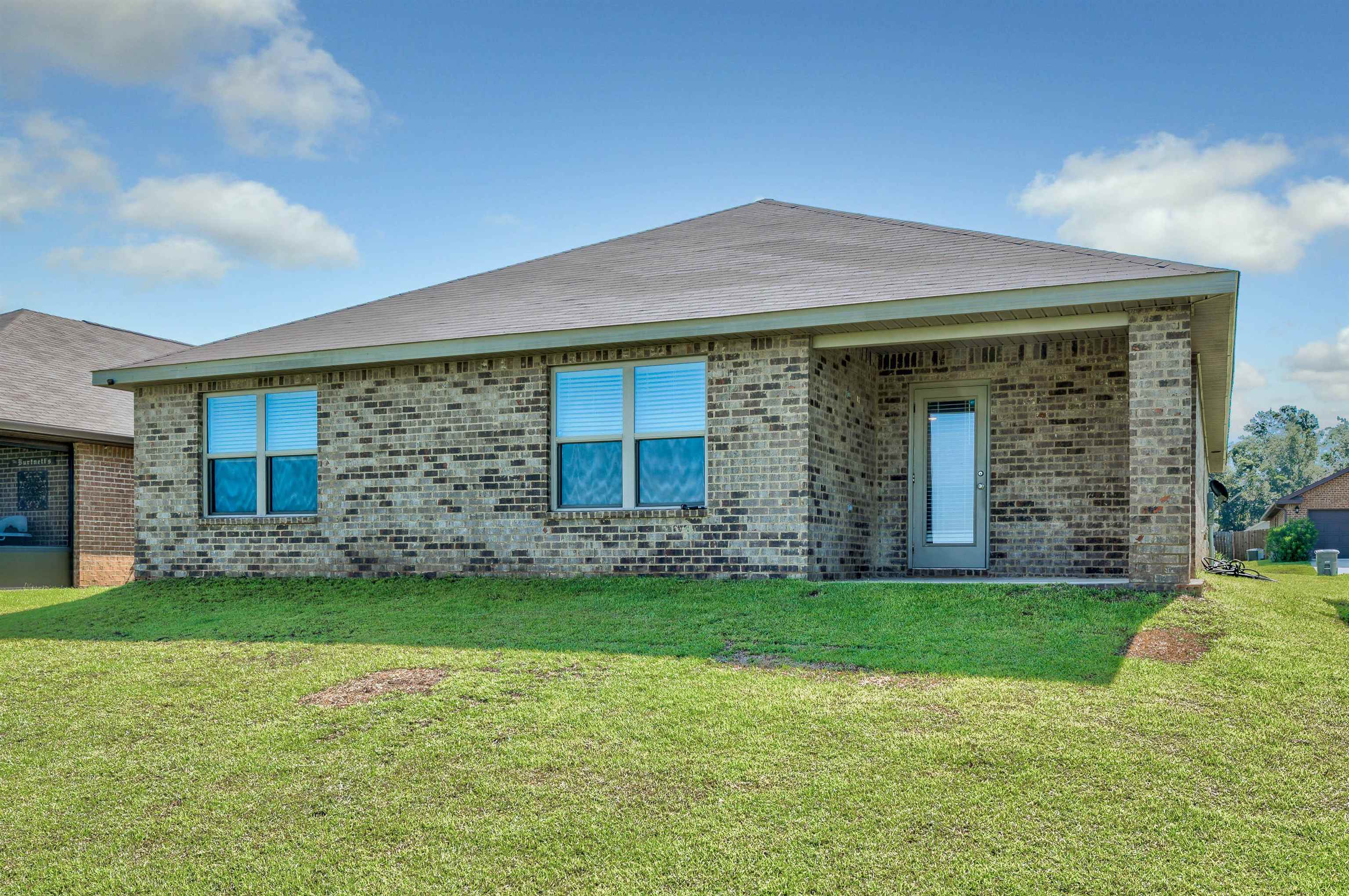 1542 Majesty Loop Foley, AL 36535 - Photo 8 of 44