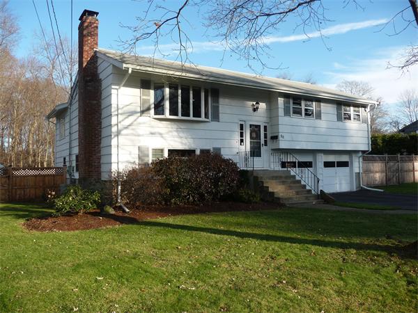 11 Arcadia Road Norwood, MA 02062 - Photo 1 of 24 Gallery Image 1