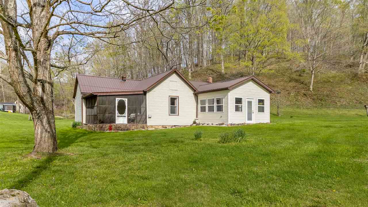 5715 Hubbards Branch Road Huntington, WV 25704 - Photo 1 of 31 Gallery Image 1
