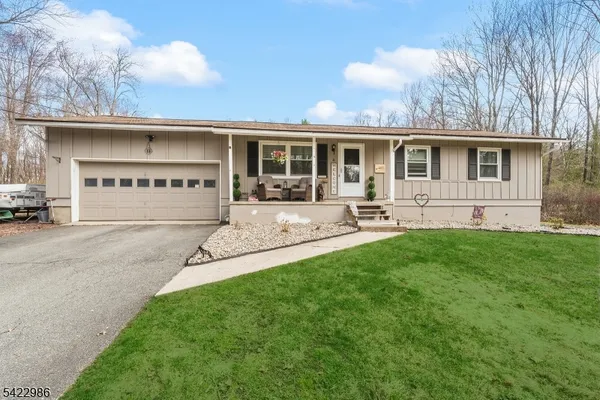 $425,000 | 41 Kent Road, Newton, NJ 07860