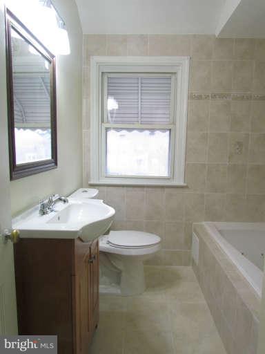 2030 Swansea Road Baltimore, MD 21239 - Photo 20 of 20 Bath