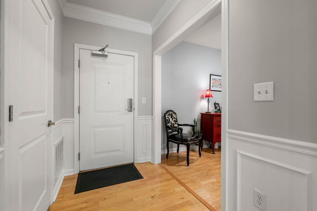 75 Augustus Court, Unit 1011 Reading, MA 01867 - Photo 3 of 18 Gallery Image 3