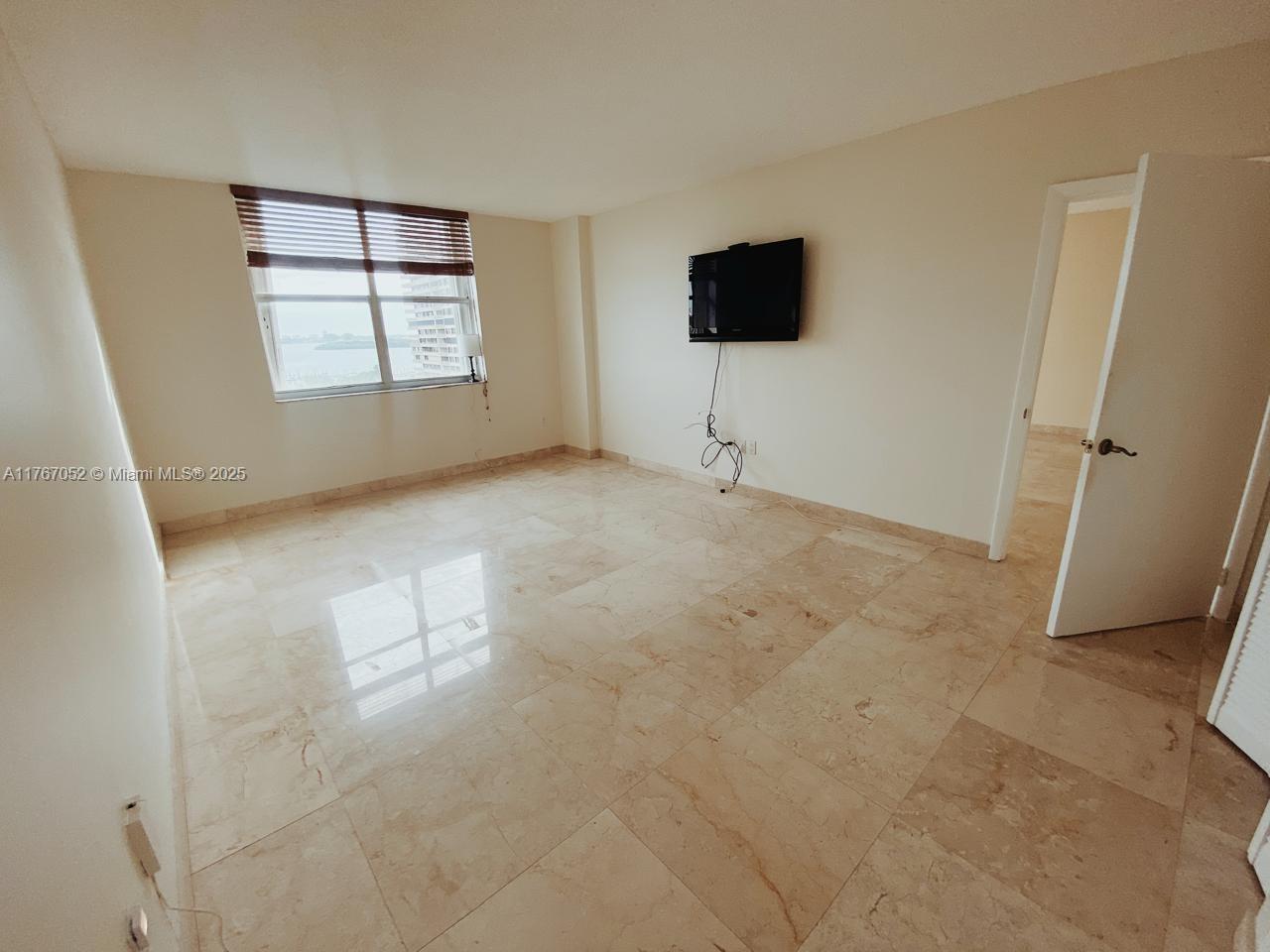 11111 Biscayne Boulevard, Unit 8F Miami, FL 33181 - Photo 12 of 18