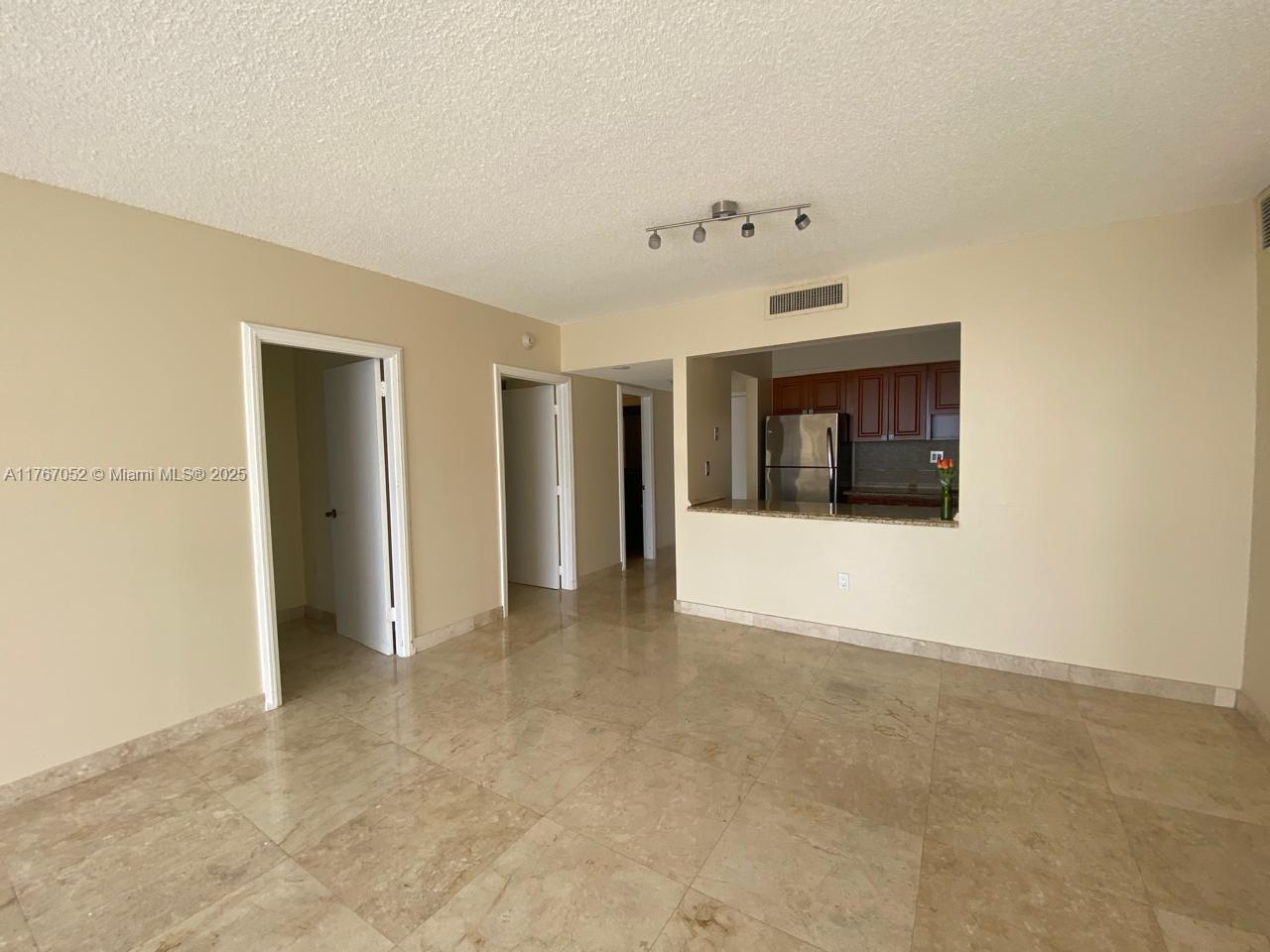 11111 Biscayne Boulevard, Unit 8F Miami, FL 33181 - Photo 14 of 18