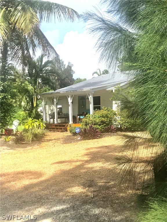 18461 Pioneer Road Fort Myers, FL 33908 - Photo 3 of 15 Gallery Image 3