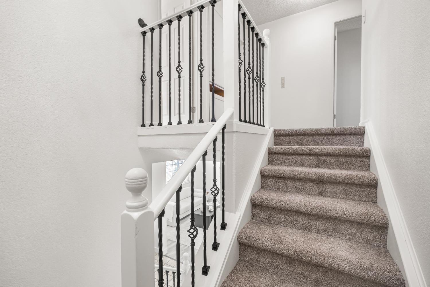 7413 Skander Way Sacramento, CA 95828 - Photo 29 of 70