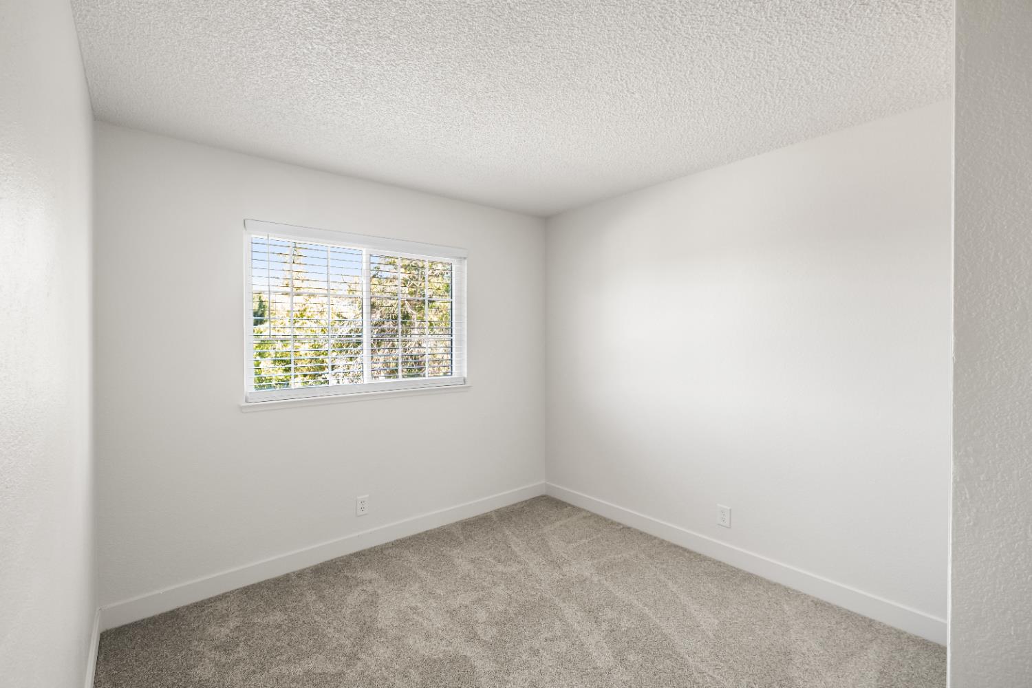 7413 Skander Way Sacramento, CA 95828 - Photo 49 of 70